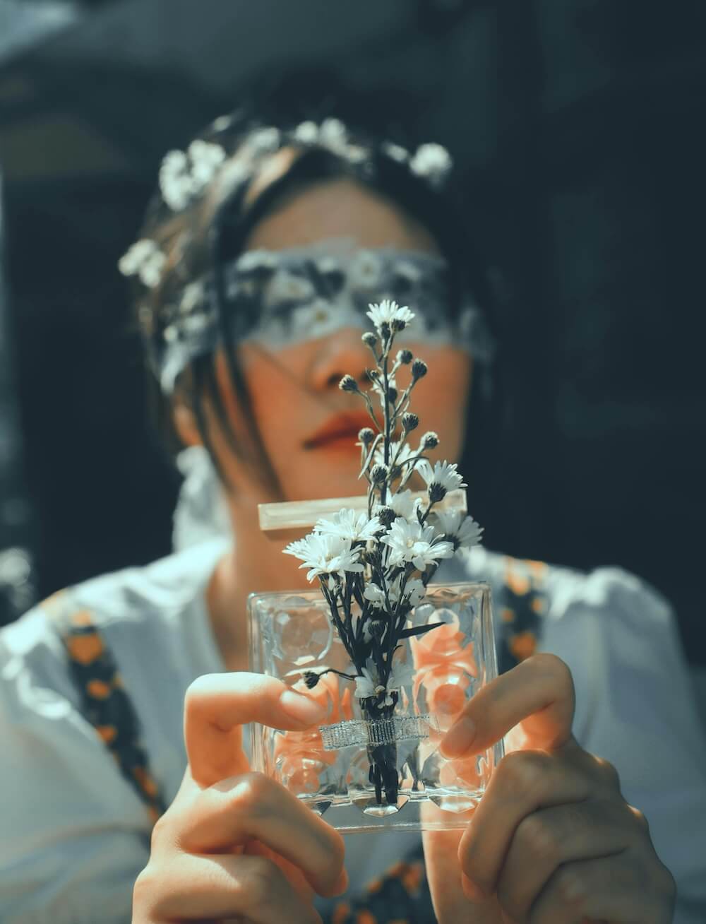 Niche Fragrance Picks for Spring Craft Your Distinct Scent-3